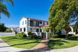 Restored 1928 Spanish in the Heart of Kensington