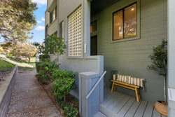 Chic, Renovated Condo at Spindrift