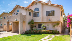 Trendy Condo in University Heights W/Balcony Views